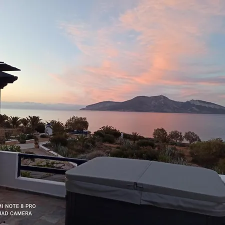 Anemomylos Πανσιόν *