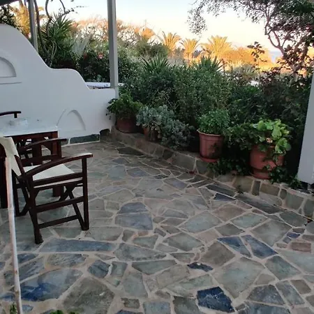 Πανσιόν Anemomylos