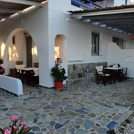 Anemomylos Πανσιόν