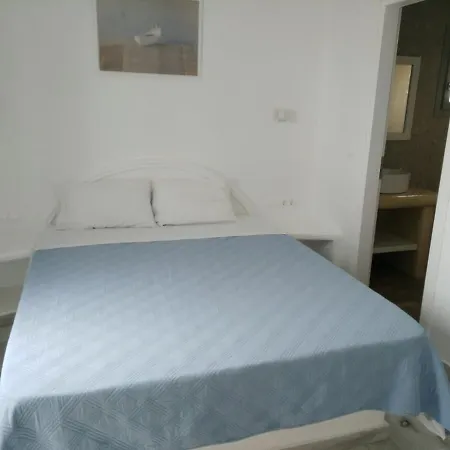 Anemomylos Πανσιόν